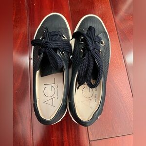 AGL Shoes Women’s Leather Perforated Platform Sneakers Bow Laces Black Sz 37